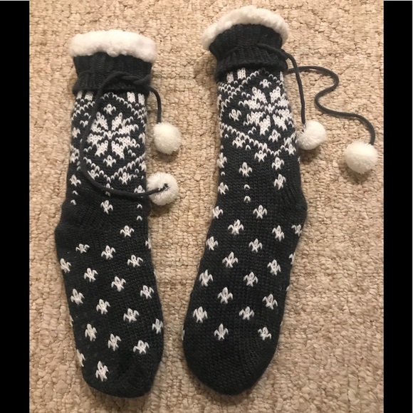Reindeer Snowflake Cozy Slipper Socks Bundle - Picture 3 of 4